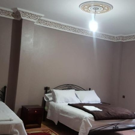 Auberge Restaurant Fatihi Freres タンギール エクステリア 写真