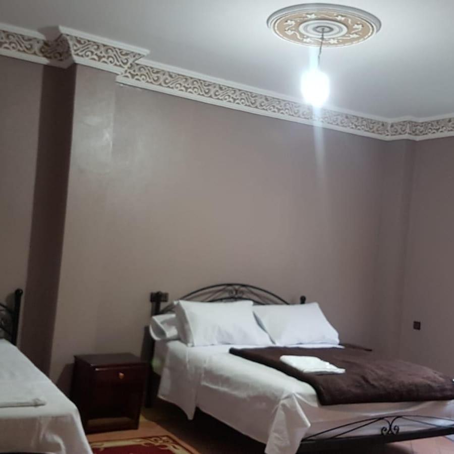 Auberge Restaurant Fatihi Freres タンギール エクステリア 写真