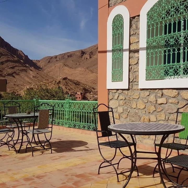 Auberge Restaurant Fatihi Freres タンギール エクステリア 写真