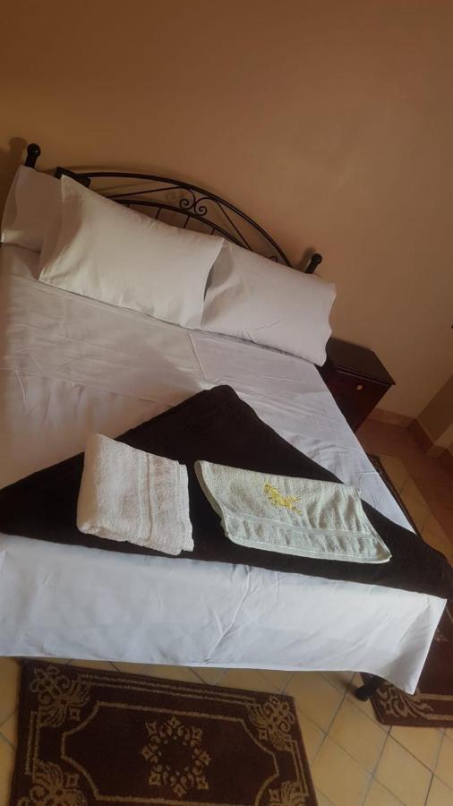 Auberge Restaurant Fatihi Freres タンギール エクステリア 写真