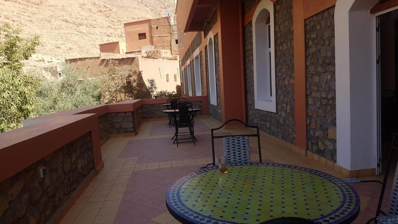 Auberge Restaurant Fatihi Freres タンギール エクステリア 写真